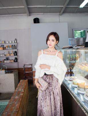 丰满岳妇张开腿任你躁